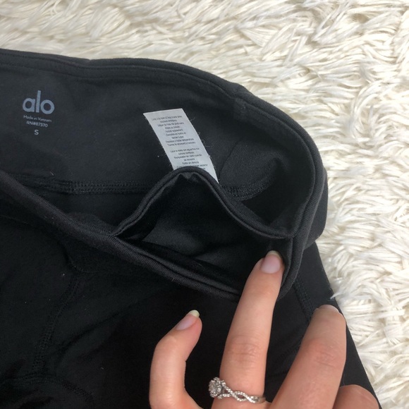 Alo yoga High-Waist Moto Legging - Picture 8 of 12